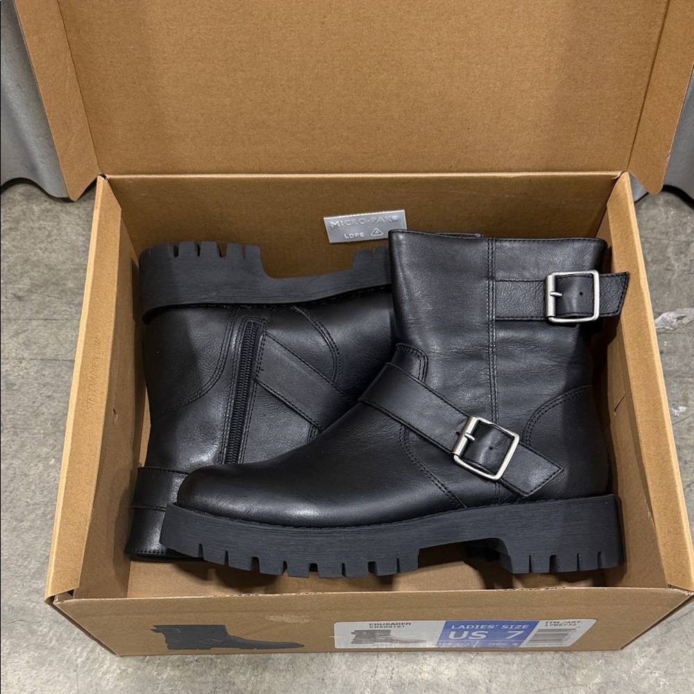 Steve Madden Black Ankle Boots